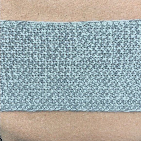 Scarf - Picture 2 of 7